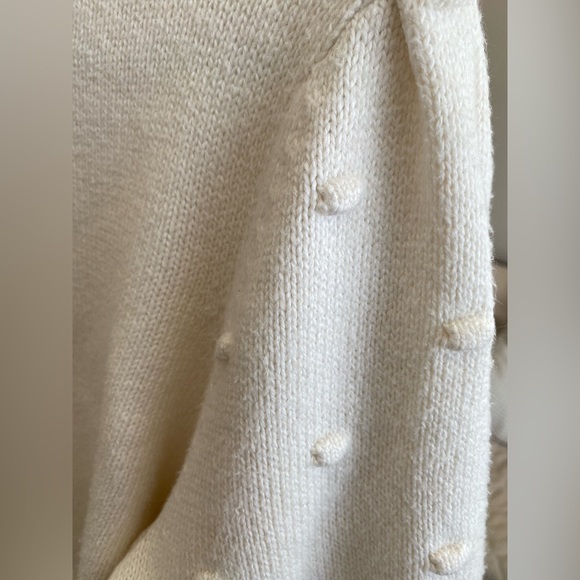 Levi’s Cherry Sweater Size M. - Picture 6 of 8